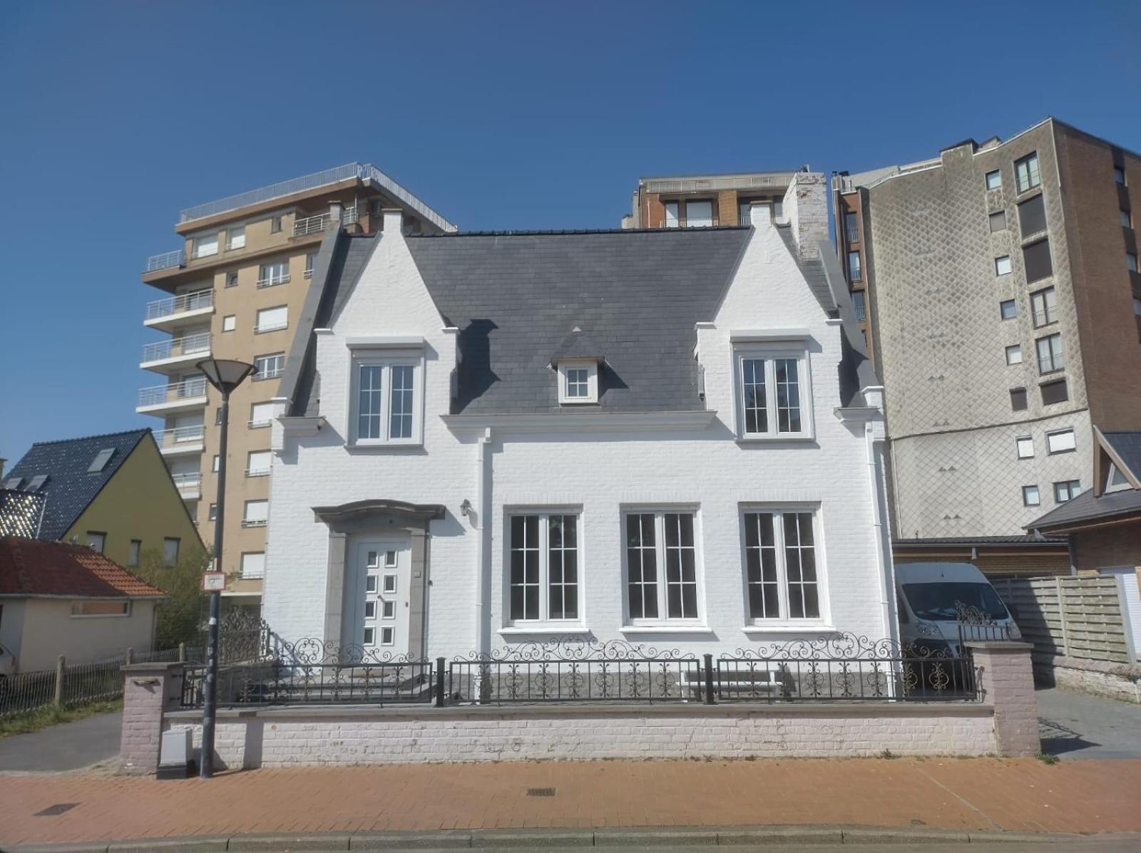 Rust Op De Kust - Villa 10 Pers - 4 Slpk - 2 Badk Middelkerke Exterior photo